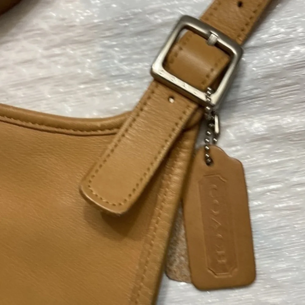 Coach tan leather vintage slim hippie bag 9135 - Picture 11 of 16